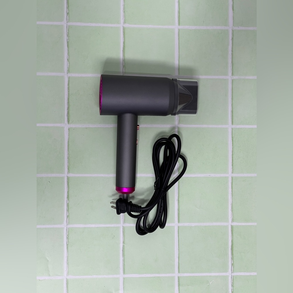 Powerful Lightweight Blow Dryer